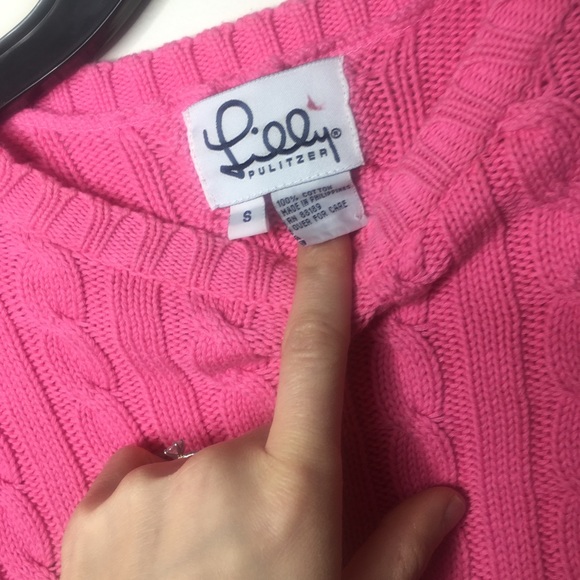 Lilly Pulitzer pink sweater pineapple detail - Picture 2 of 2